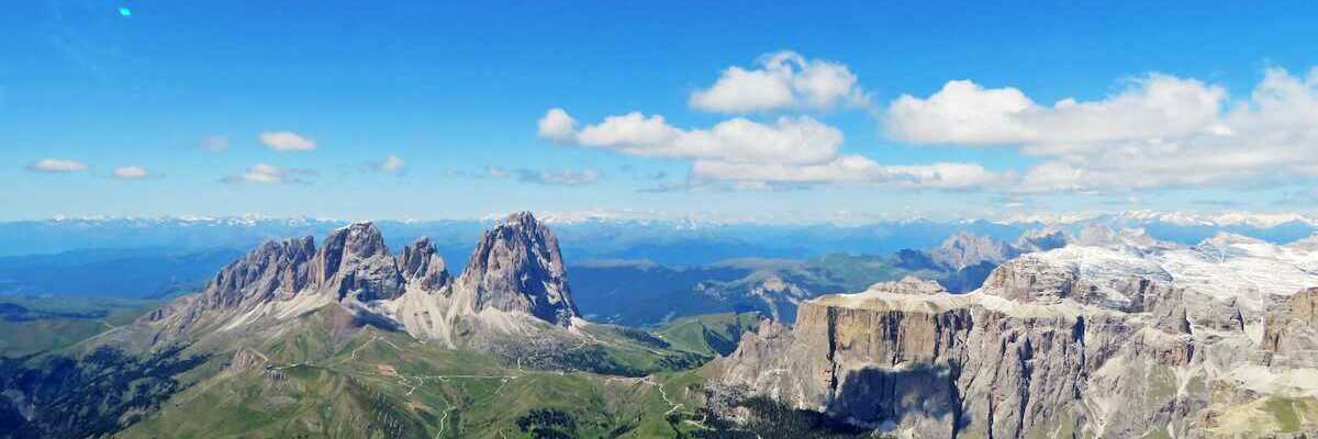 Flugwegposition um 11:55:47: Aufgenommen in der Nähe von 38032 Canazei, Autonome Provinz Trient, Italien in 2845 Meter